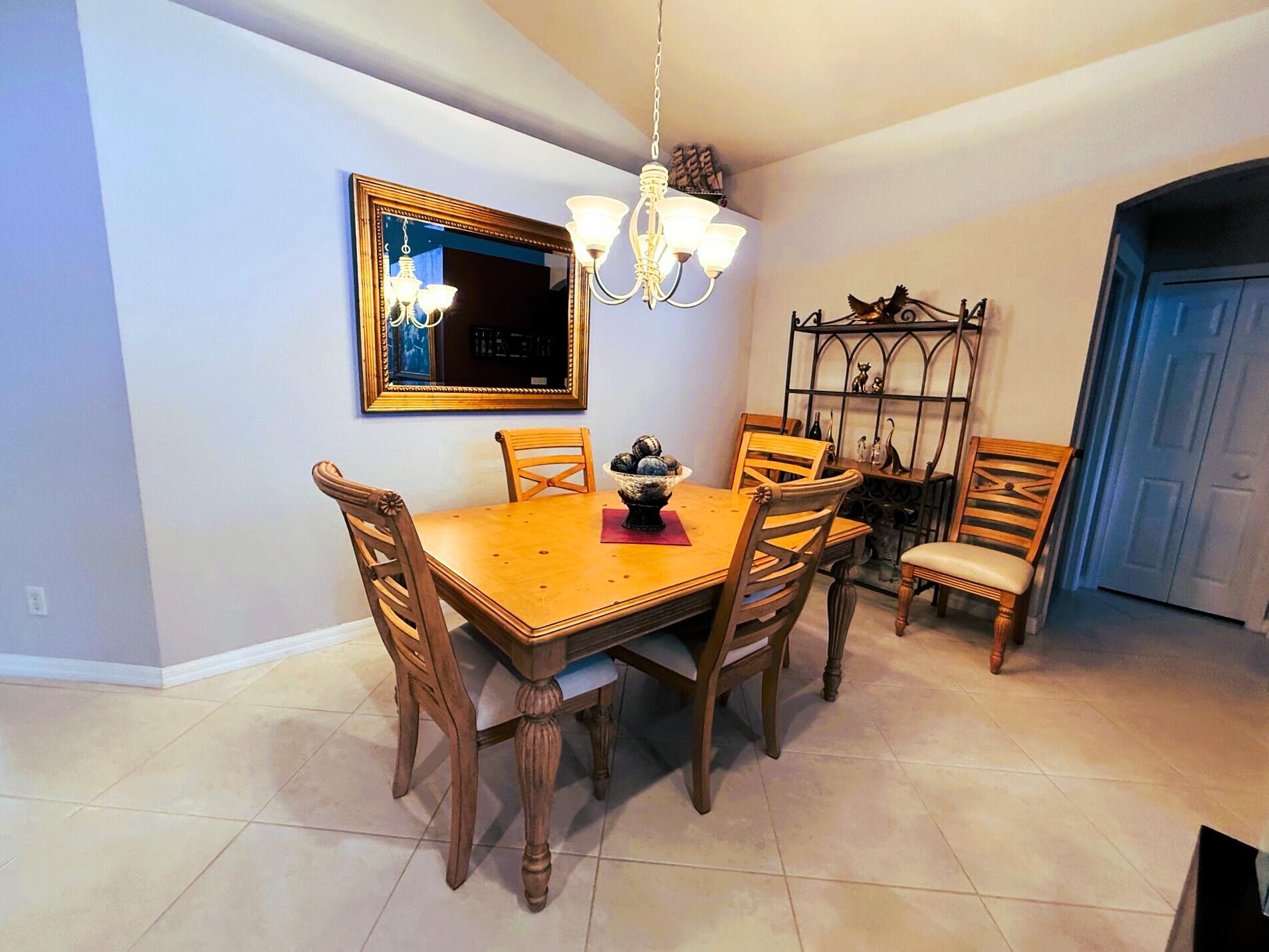 COTTAGES AT HOBE SOUND (a/k/a Banner Lake) - Residential