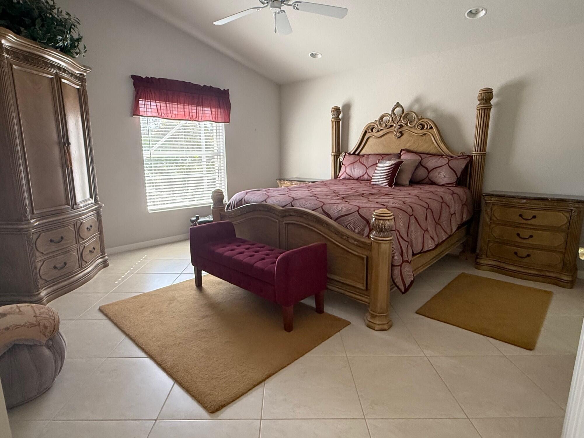 COTTAGES AT HOBE SOUND (a/k/a Banner Lake) - Residential