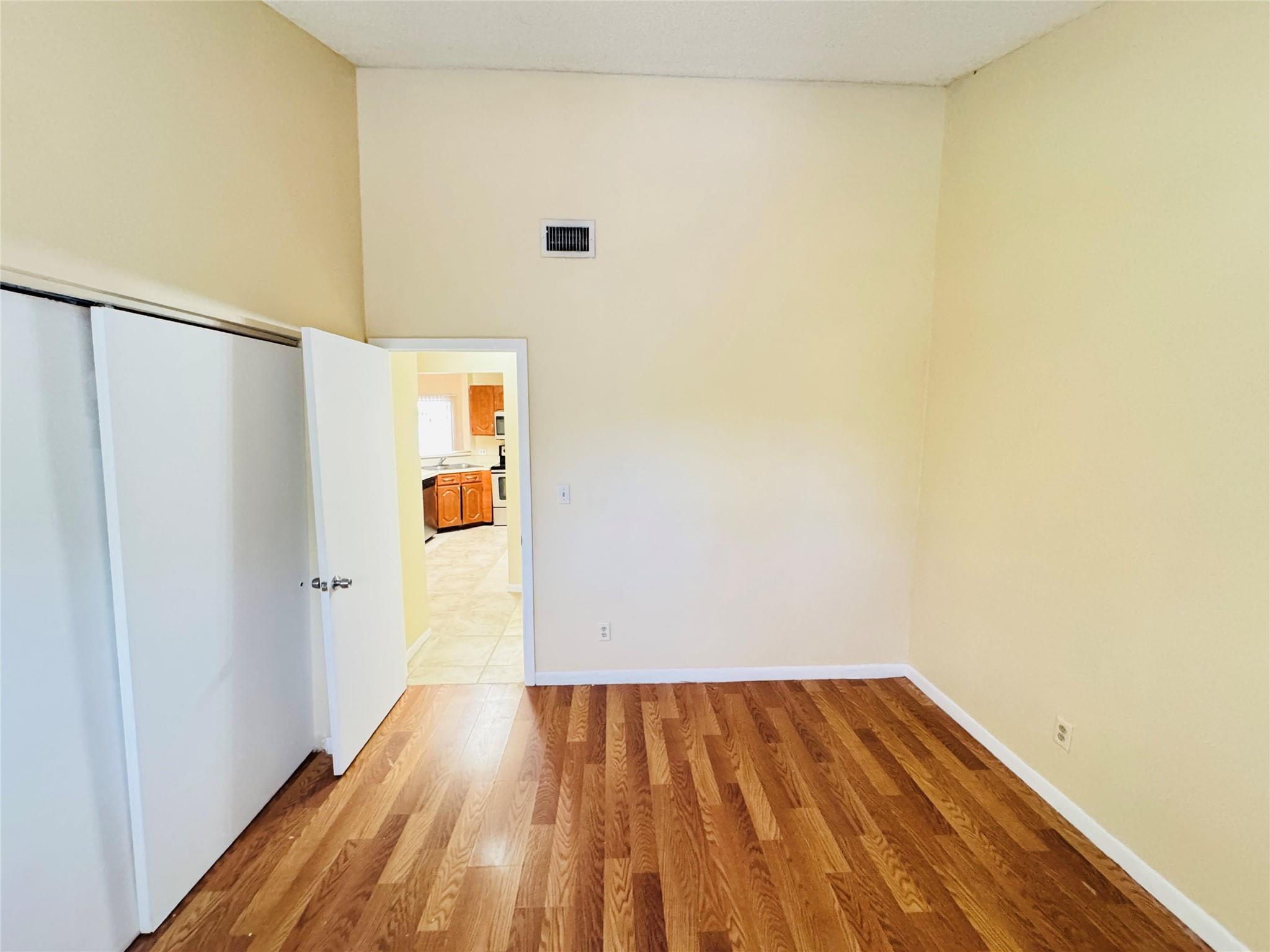 Summer Lake Condo - Residential Lease