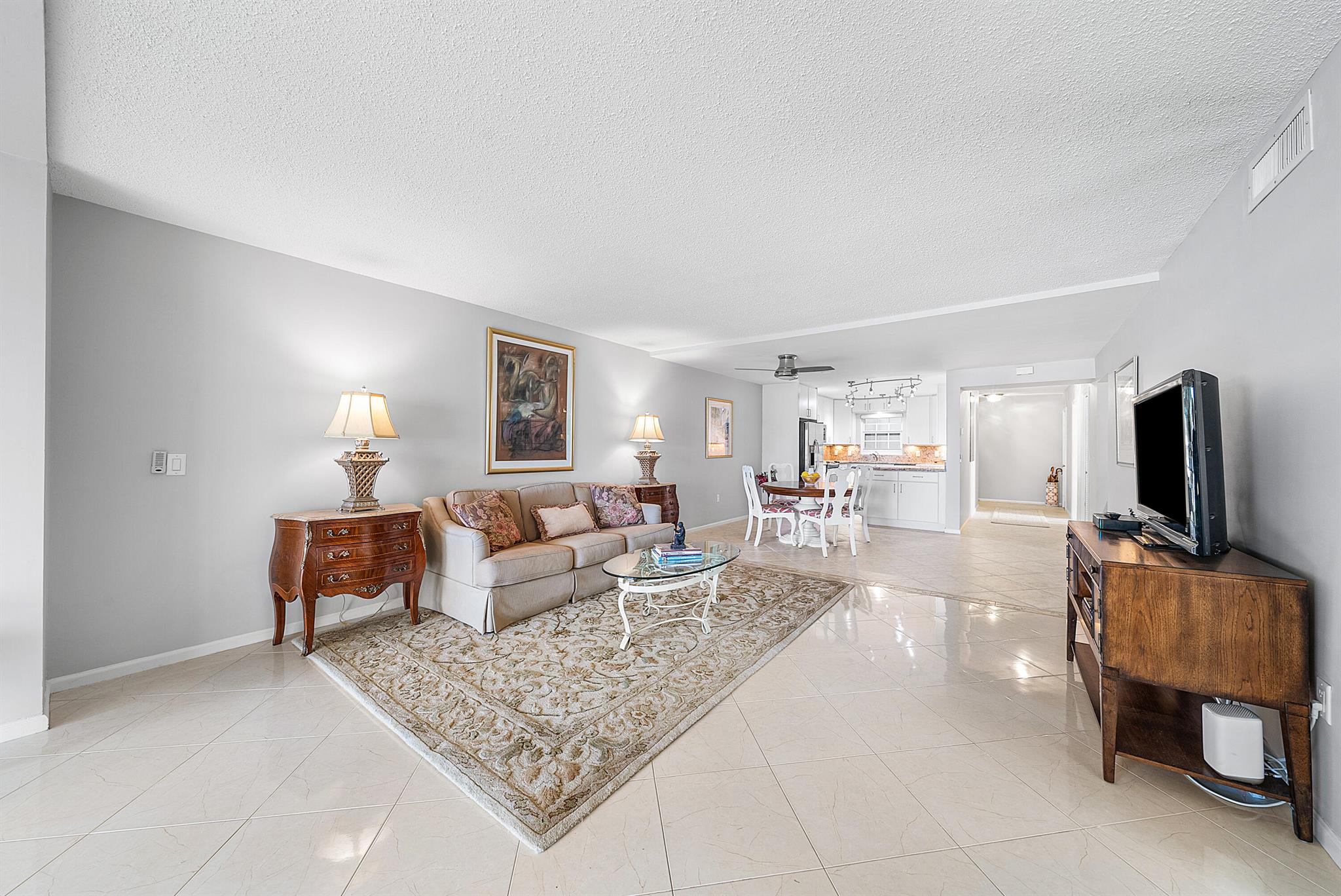 ATLANTIS SHERBROOKE VILLA - Residential