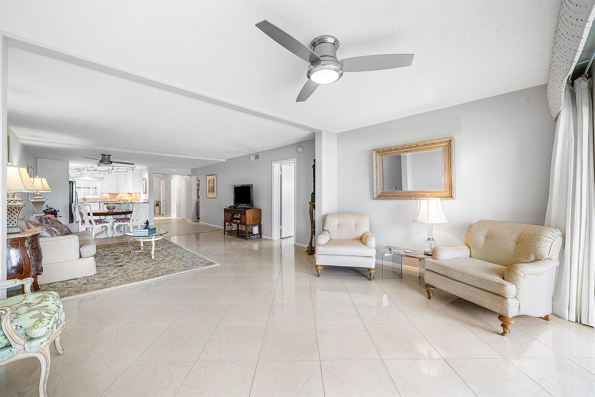 ATLANTIS SHERBROOKE VILLA - Residential