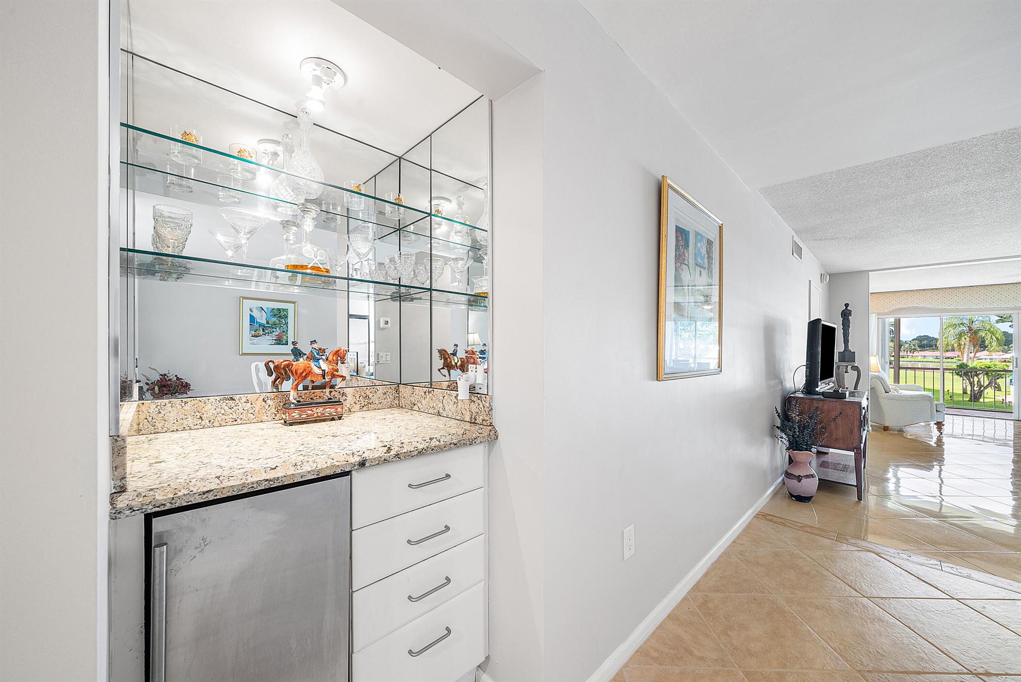 ATLANTIS SHERBROOKE VILLA - Residential
