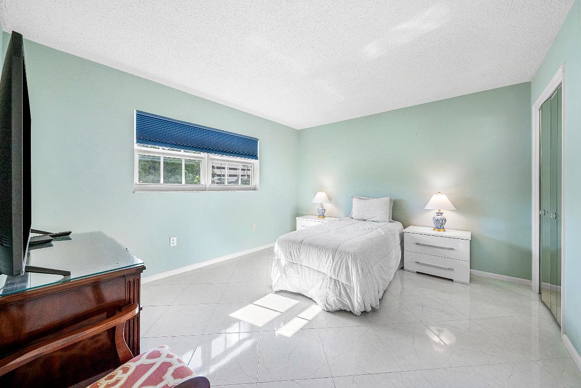 ATLANTIS SHERBROOKE VILLAS CONDO - Residential