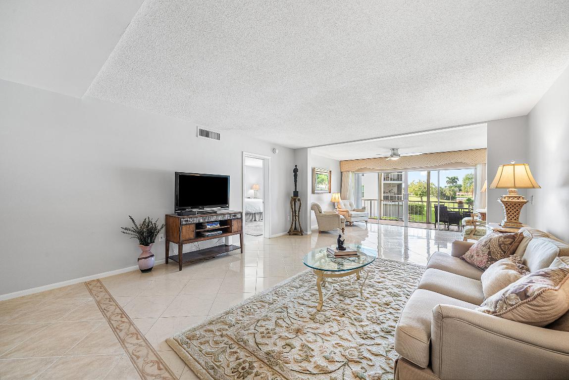 ATLANTIS SHERBROOKE VILLAS CONDO - Residential