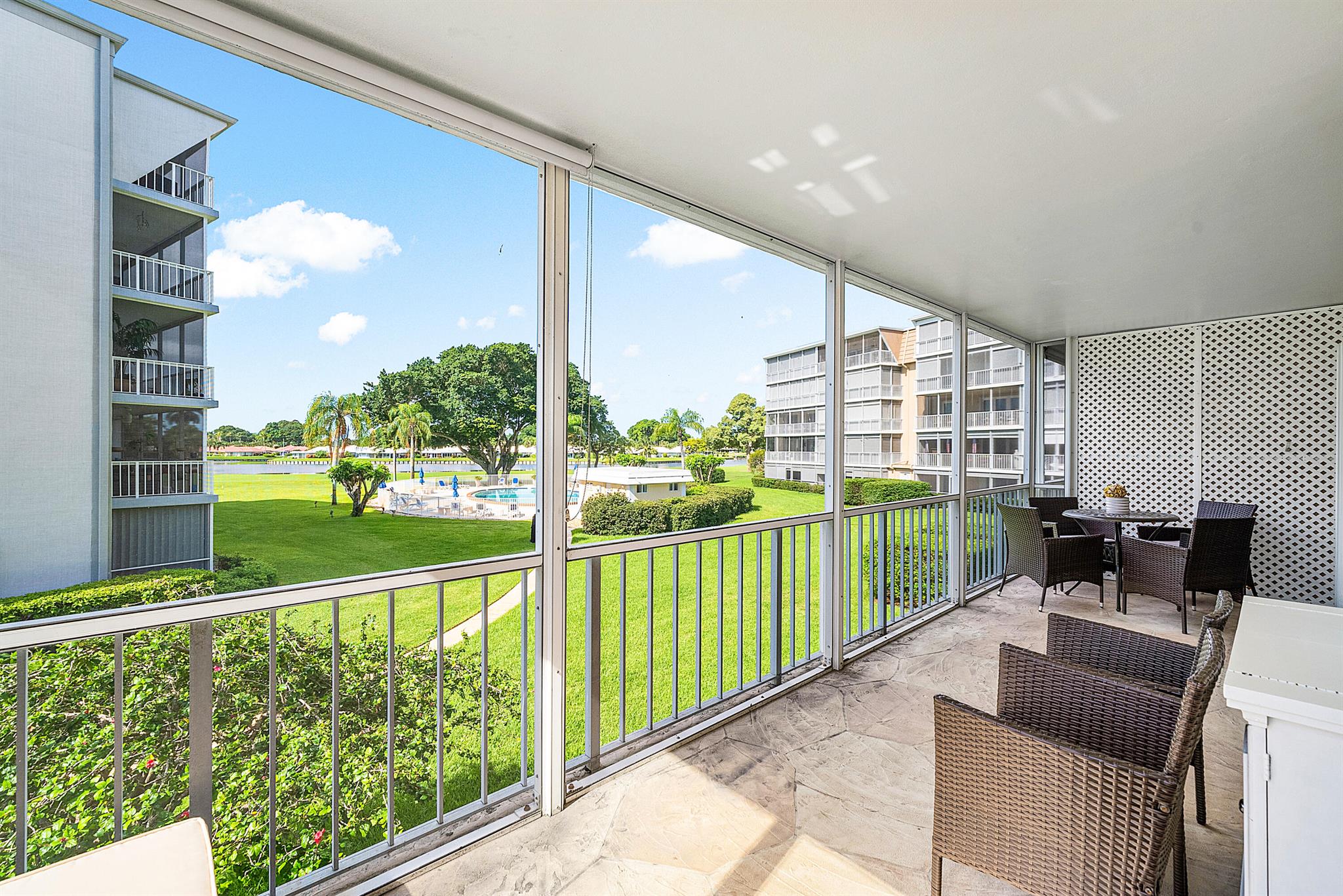 ATLANTIS SHERBROOKE VILLA - Residential