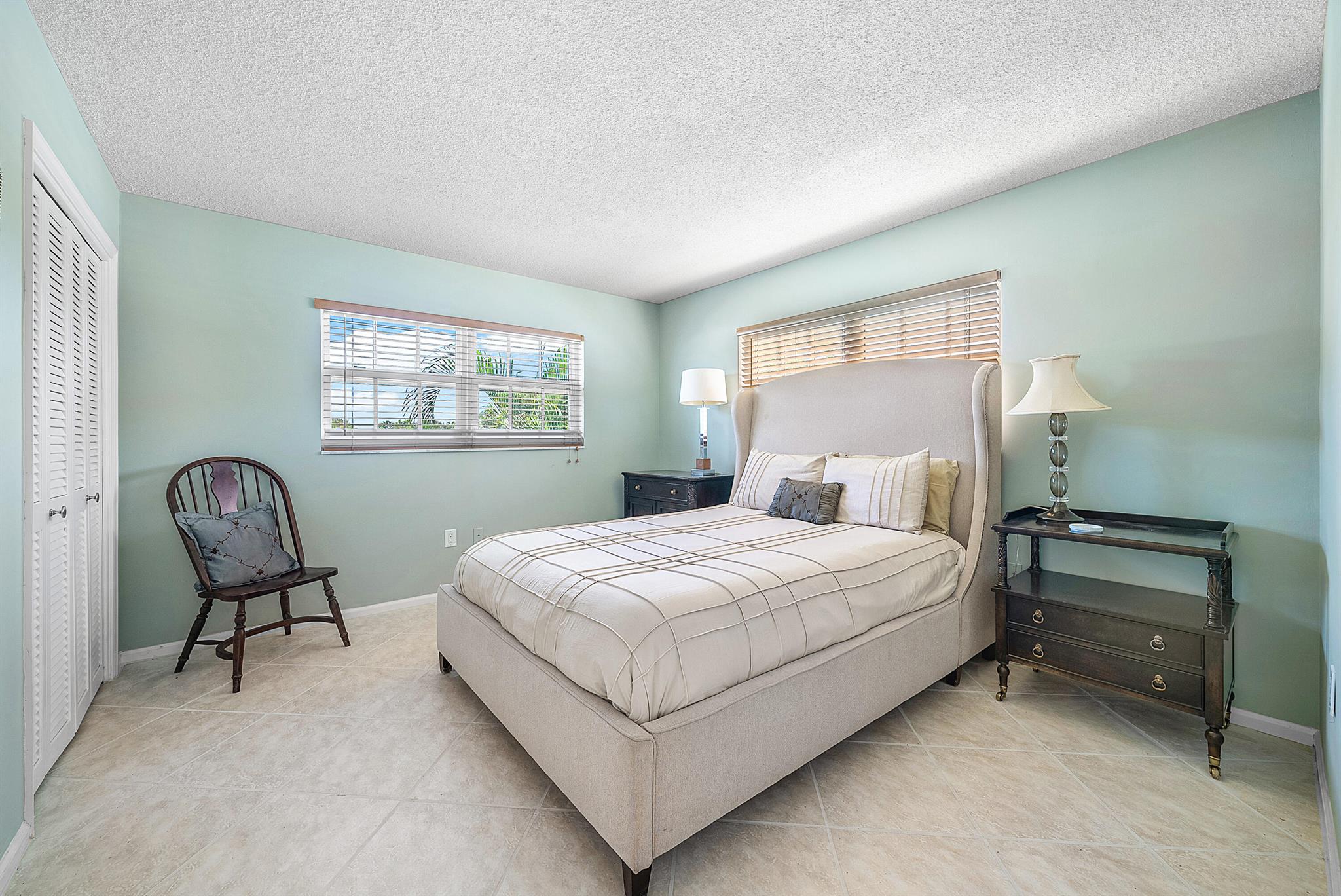 ATLANTIS SHERBROOKE VILLA - Residential