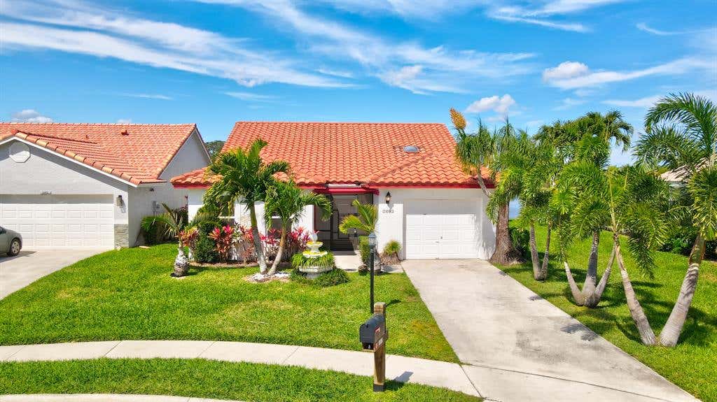 Photo of 8326 Bonita Isle Drive Dr, Lake Worth Beach, FL 33467 (MLS # R10781523)