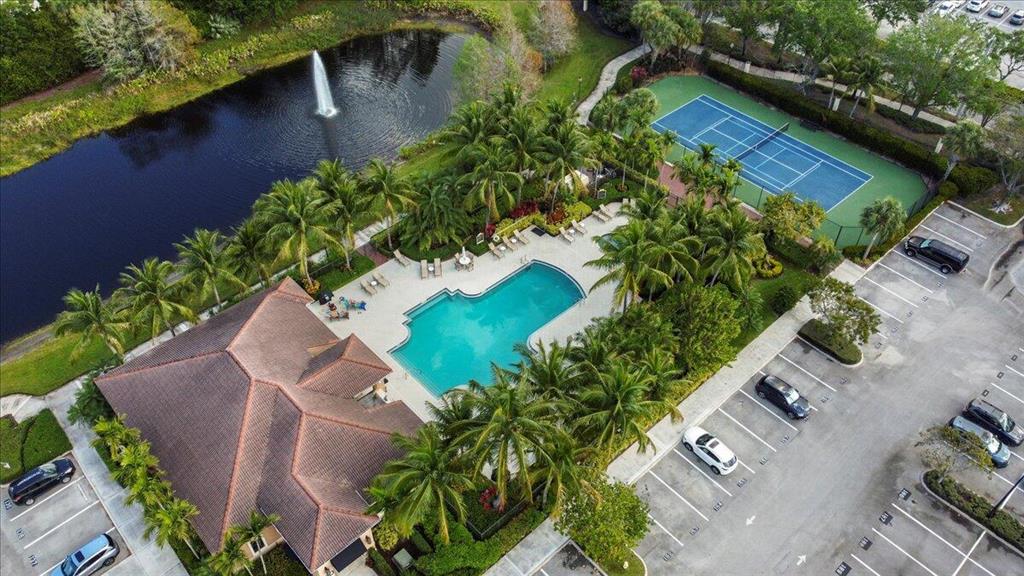 RESIDENCES AT MIDTOWN CONDO - Residential