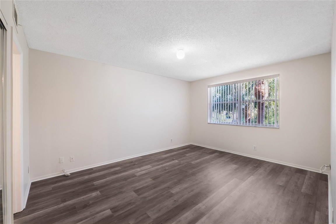 Edgewater Condo - Residential Lease