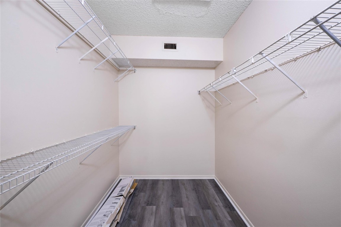 Edgewater Condo - Residential Lease