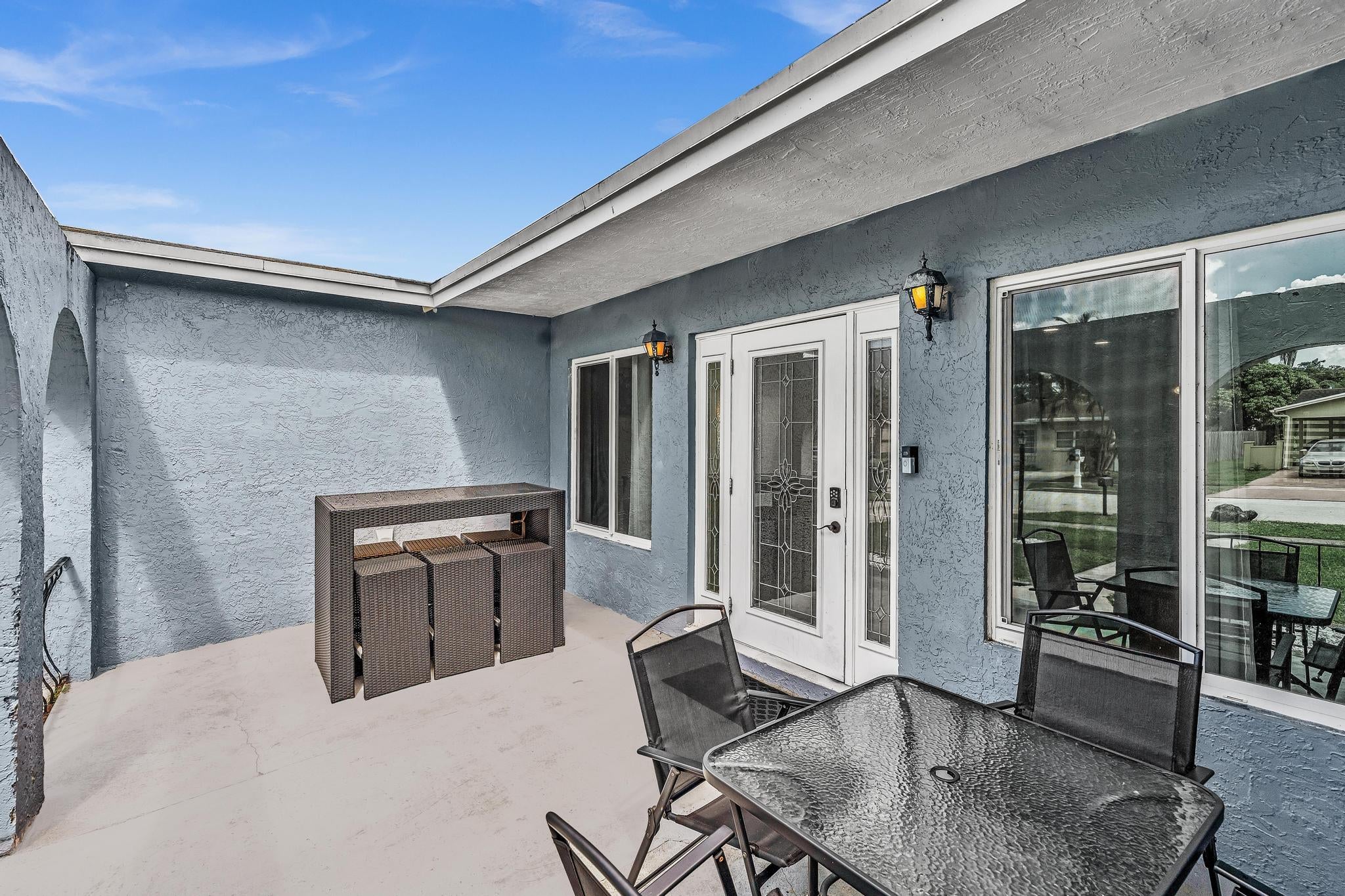 5260 SW 6TH Place