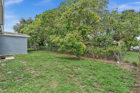 Tiny photo for 5260 SW 6TH Place, Margate, FL 33068 (MLS # B26071403)