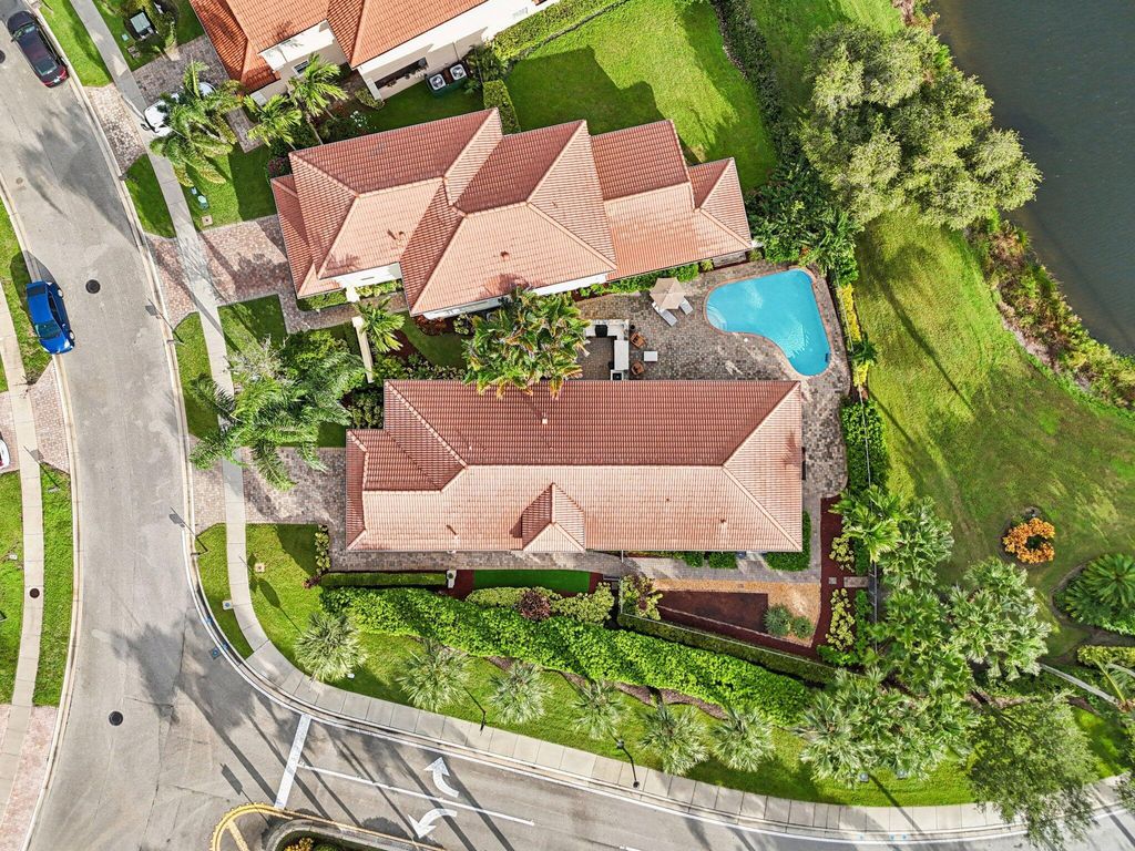 Photo of 101 Isle Verde Way, Palm Beach Gardens, FL 33418 (MLS # R11124028)