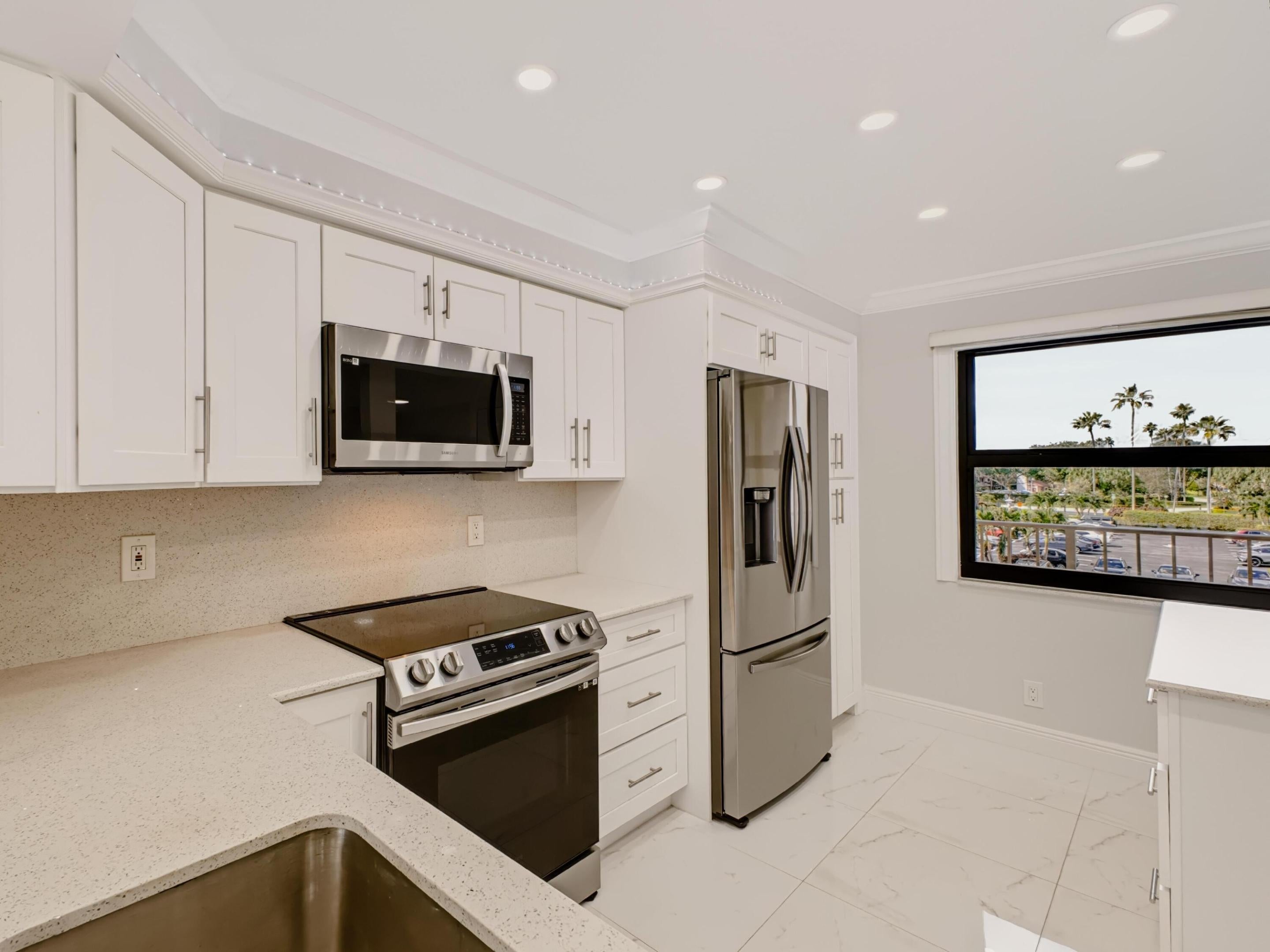 14426 Amberly Lane 301