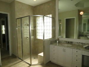 Valencia Cove - Residential