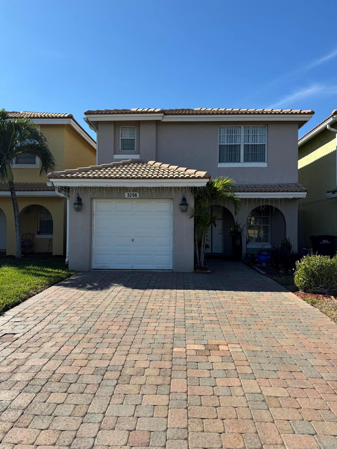 Welcome to this stunning single family home located in the gated community of Briar Bay. This beautifully maintained 2 story home features 3 bedroom 2 and a 1/2 bathrooms and a 1 car garage. Hard floors throughout. Spacious living areas filled with natural light, a modern kitchen with dark appliances, and elegant finishes throughout. Enjoy relaxing in the private lake front backyard or taking advantage of the community amenities including a clubhouse with a gym, pool tennis and basketball. Situated in a convenient location close to shopping, dining, and entertainment options, this home offers both comfort and convenience.