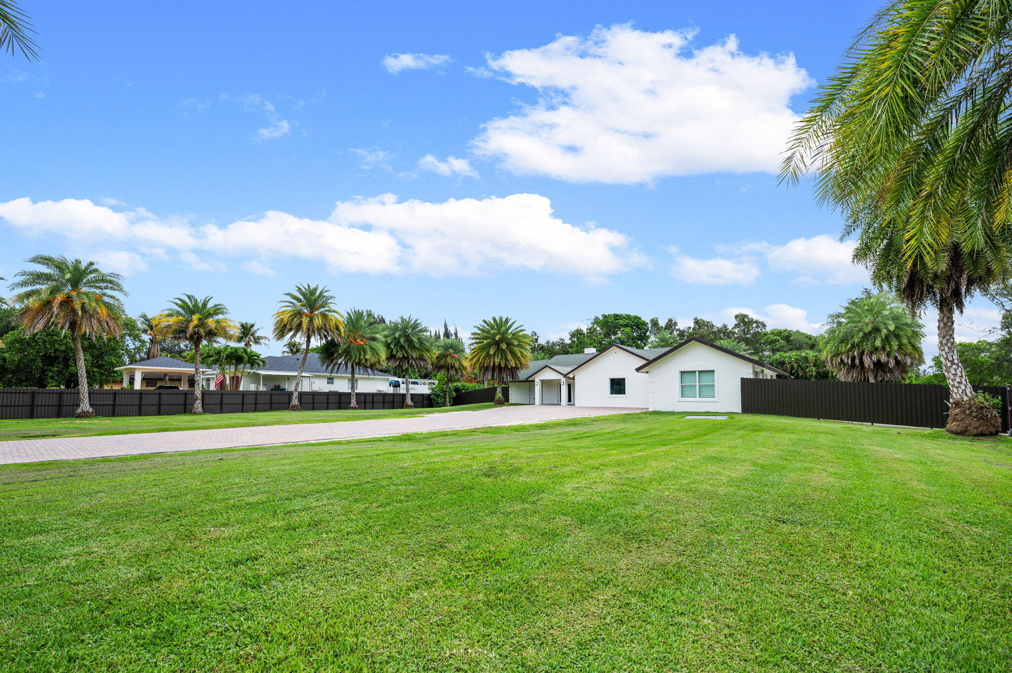 5700 SW 196th Lane