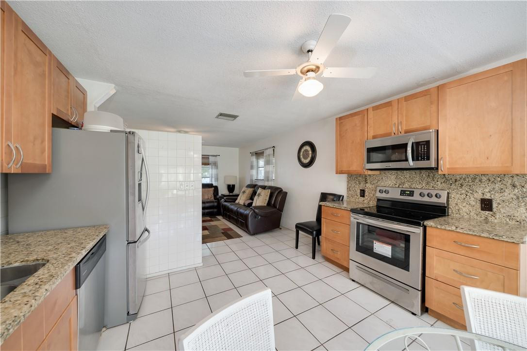 MAINLANDS OF TAMARAC LAKES - Residential