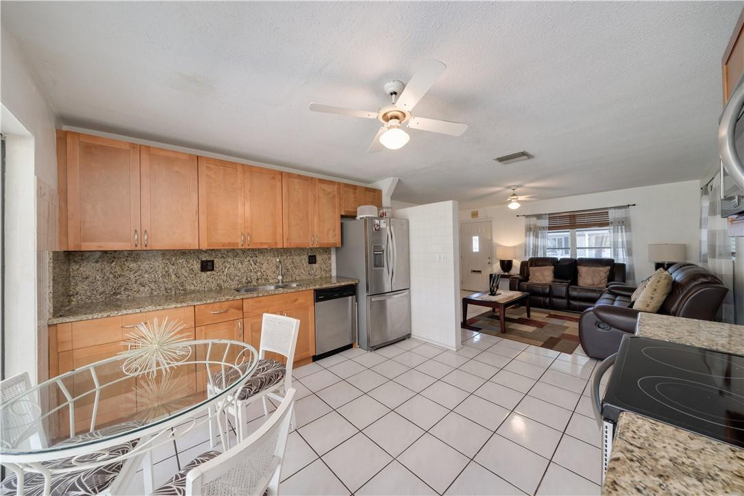 MAINLANDS OF TAMARAC LAKES - Residential