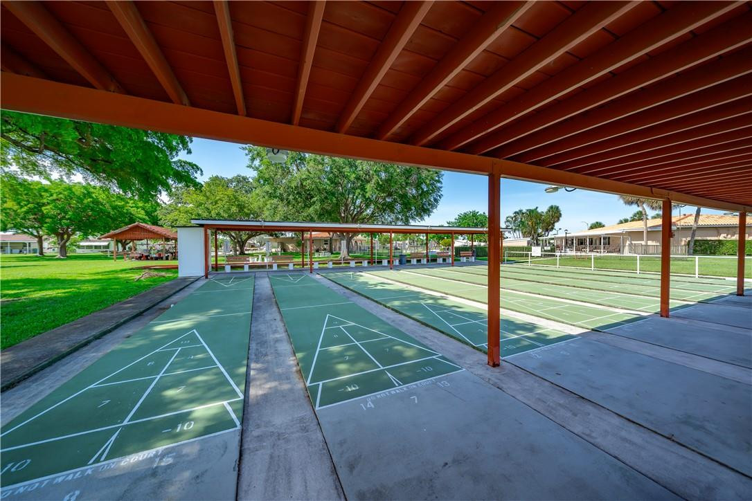 MAINLANDS OF TAMARAC LAKES - Residential
