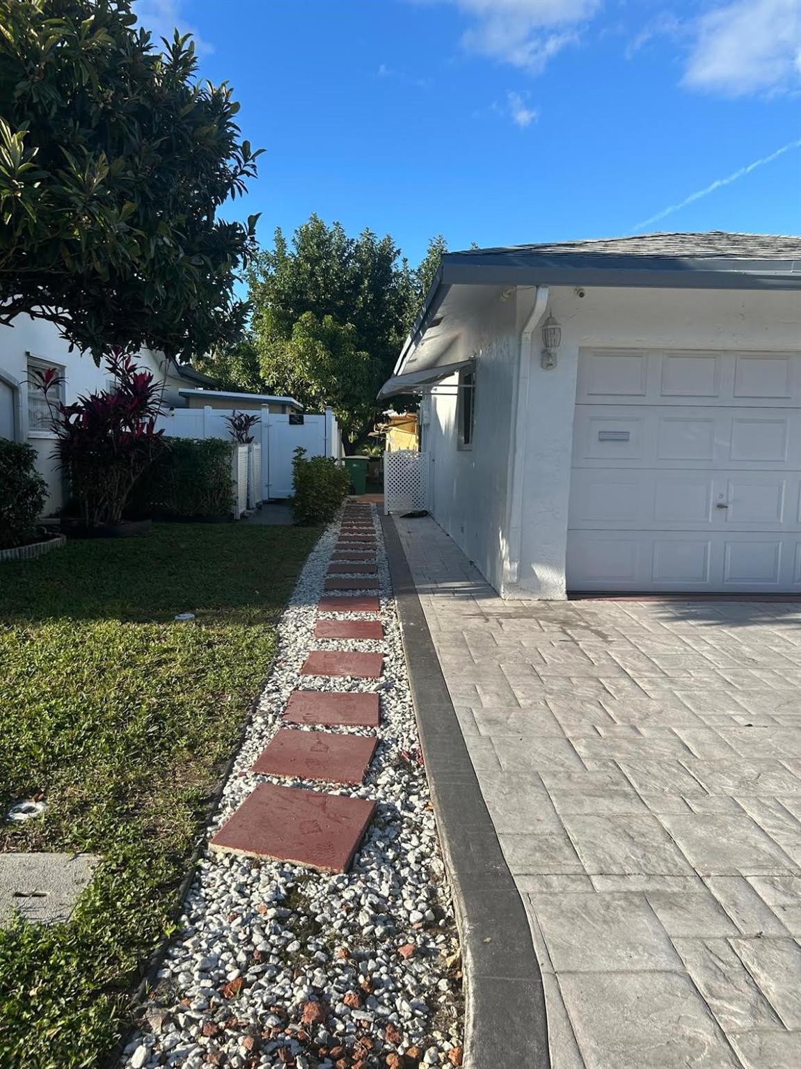 Vanguard Village In The - Residential Lease