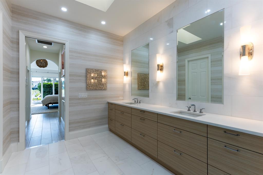 GOLF VILLAGE AT ADMIRALS - Residential