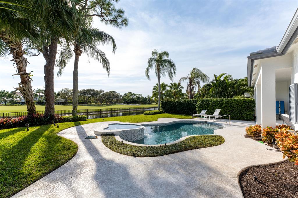 GOLF VILLAGE AT ADMIRALS - Residential