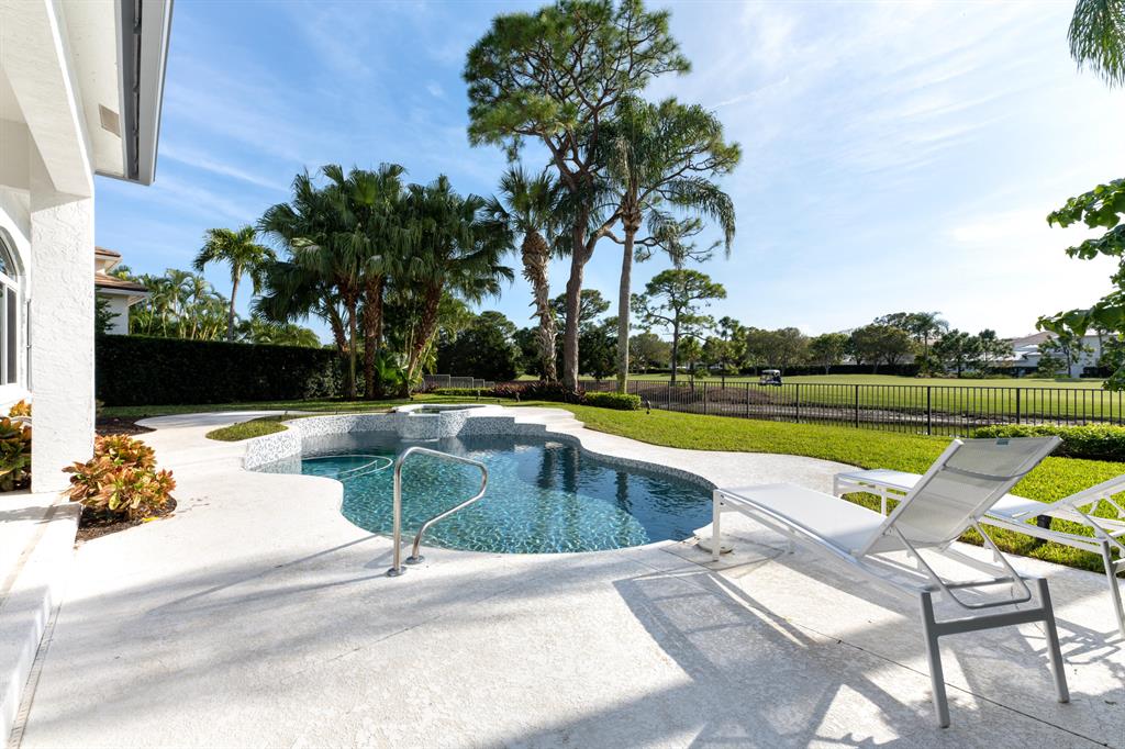 GOLF VILLAGE AT ADMIRALS - Residential