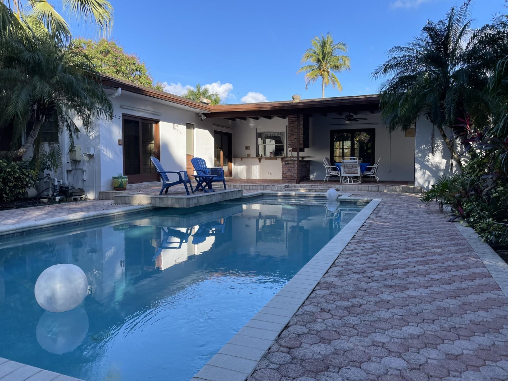4700 SW 110th Ave