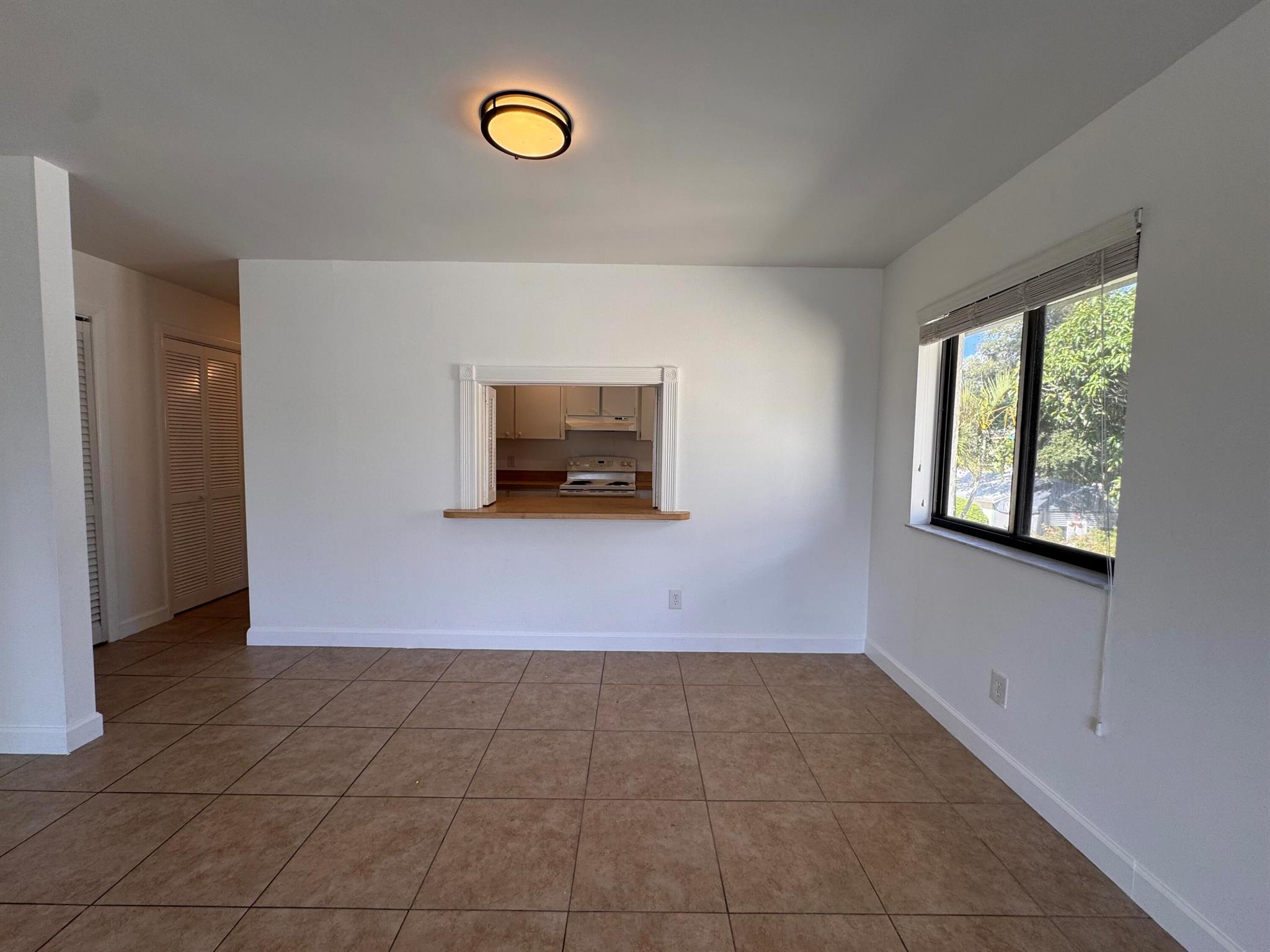 ONE TWENTY FIVE PALMWAY C - Residential Lease