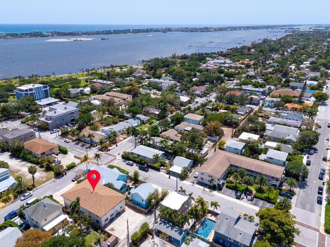 ONE TWENTY FIVE PALMWAY C - Residential Lease