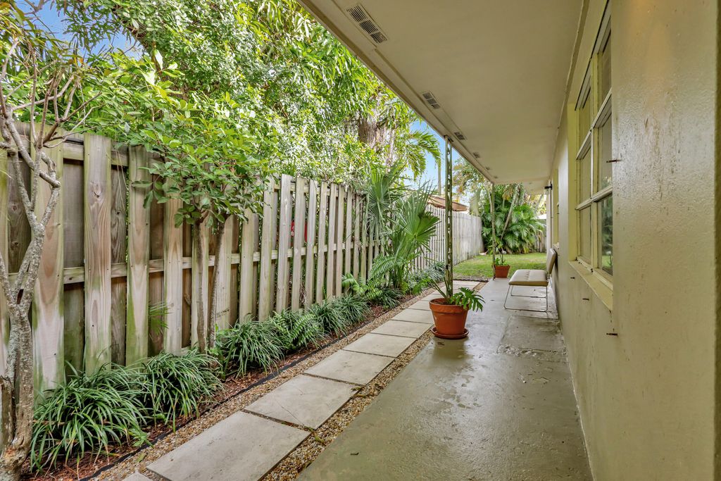 Photo of 240 Wenonah Place #Back, West Palm Beach, FL 33405 (MLS # R10983689)