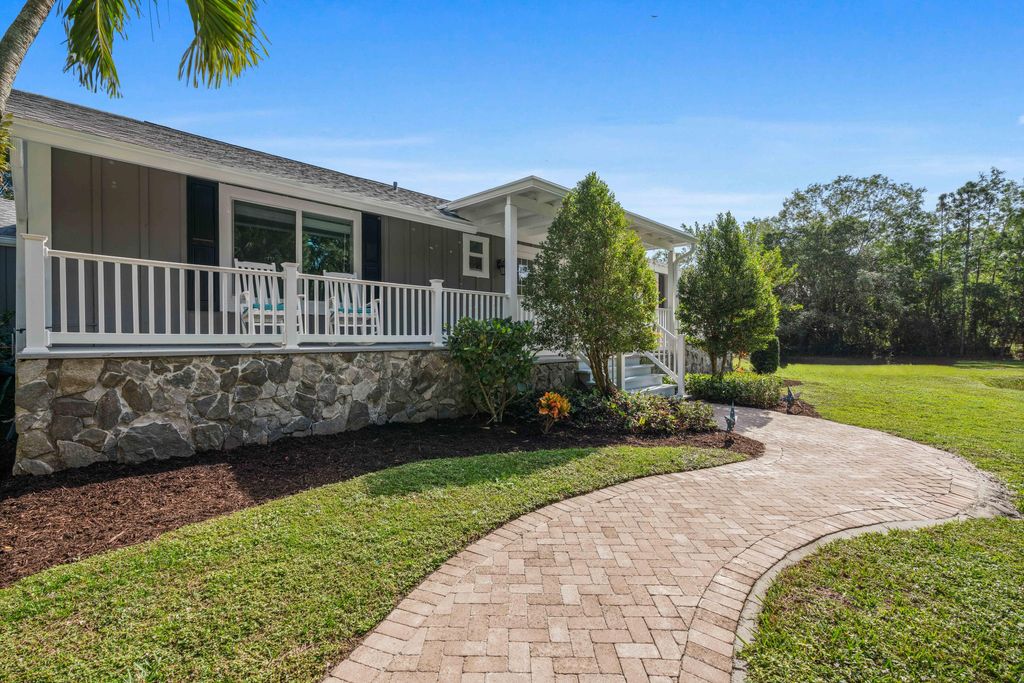 Photo of 18716 126th Terrace N, Jupiter, FL 33478 (MLS # R11167816)