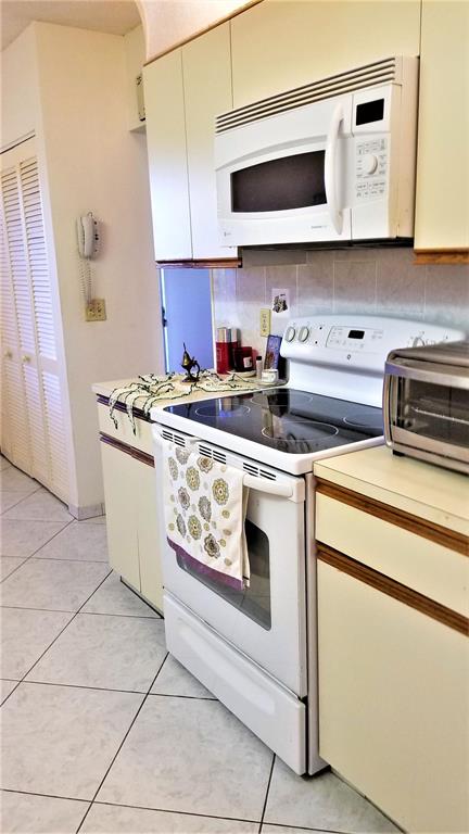 GRAMERCY AT POINCIANA CONDO - Residential