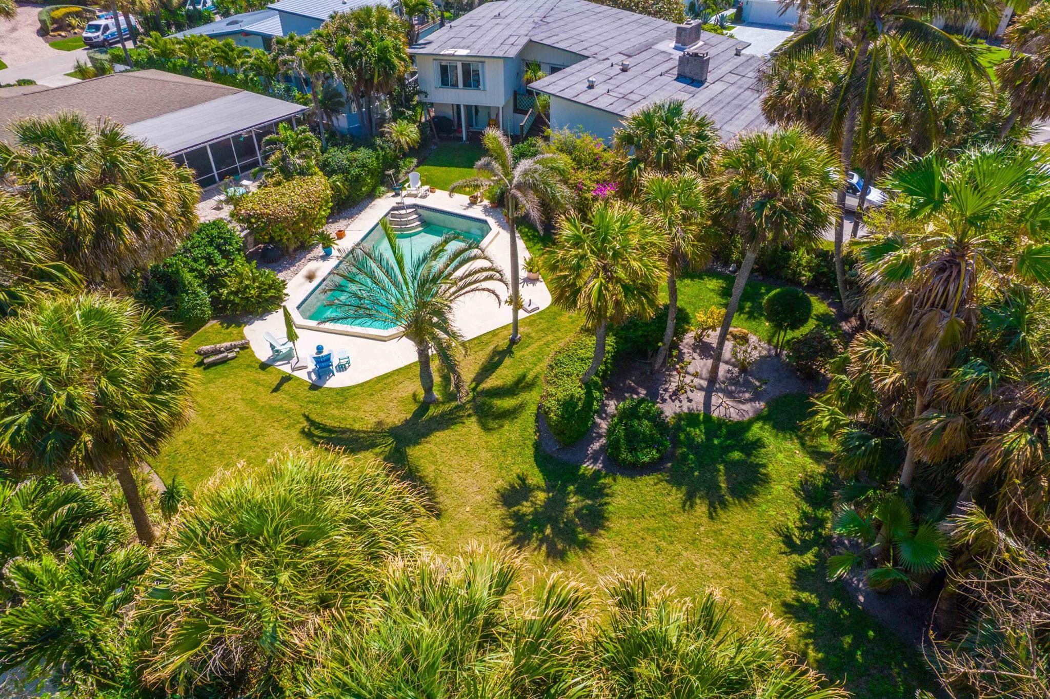 JUPITER INLET COLONY - Land