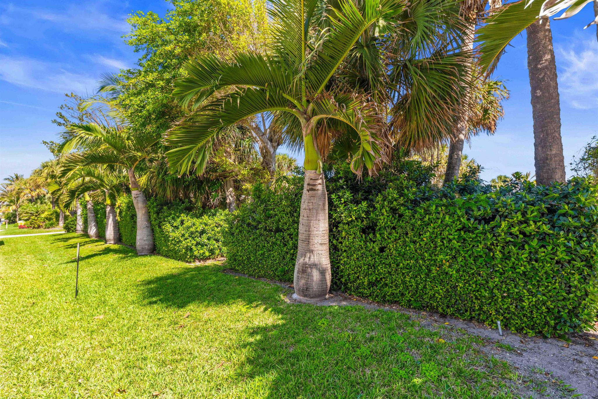 JUPITER INLET COLONY - Land