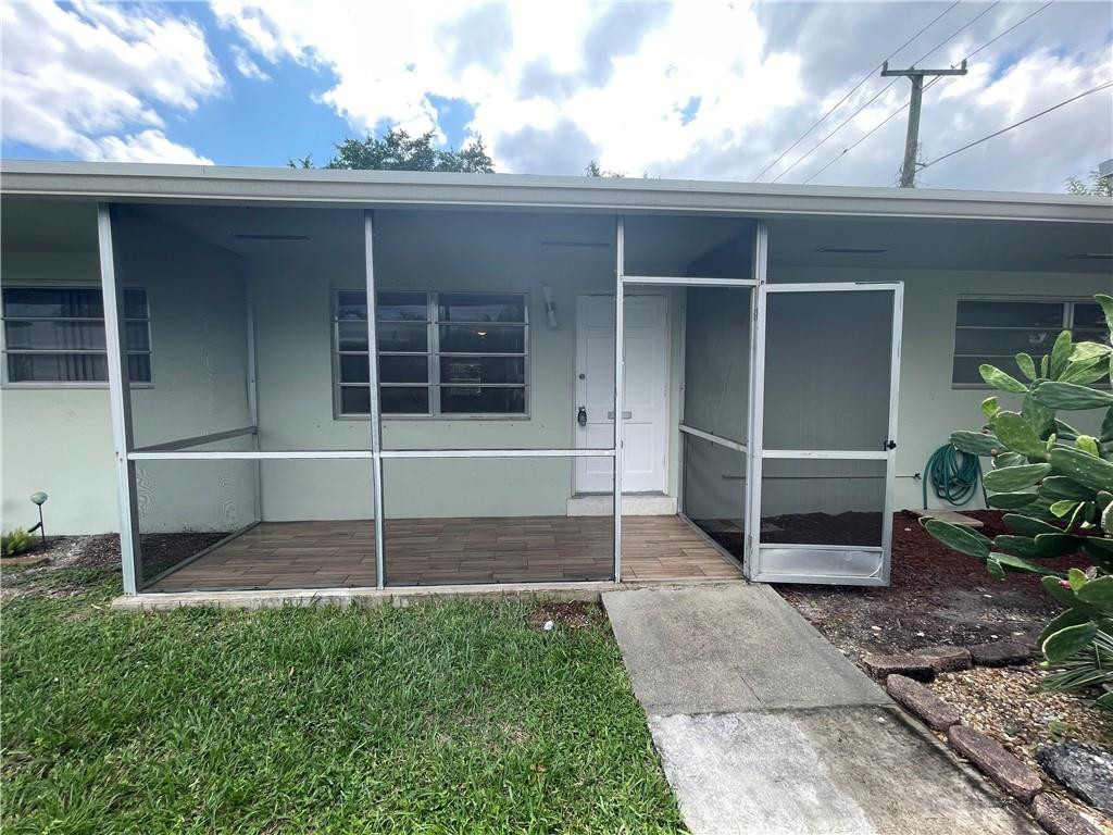 FOUR PILLARS APTS CONDO - Residential Lease