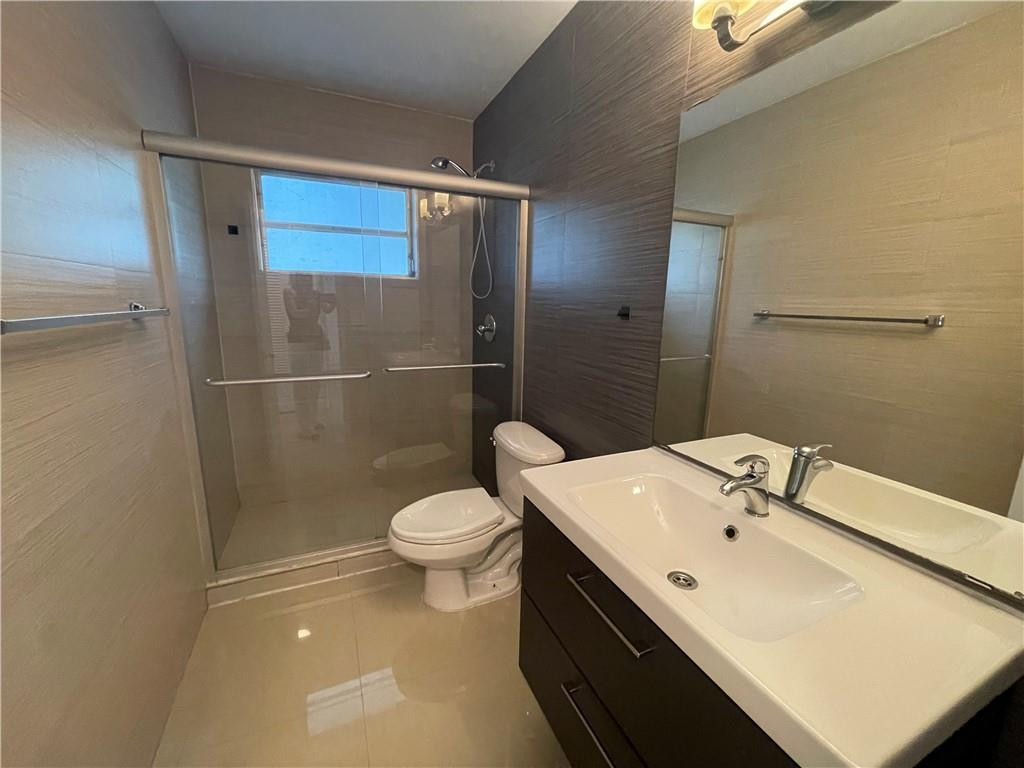 FOUR PILLARS APTS CONDO - Residential Lease