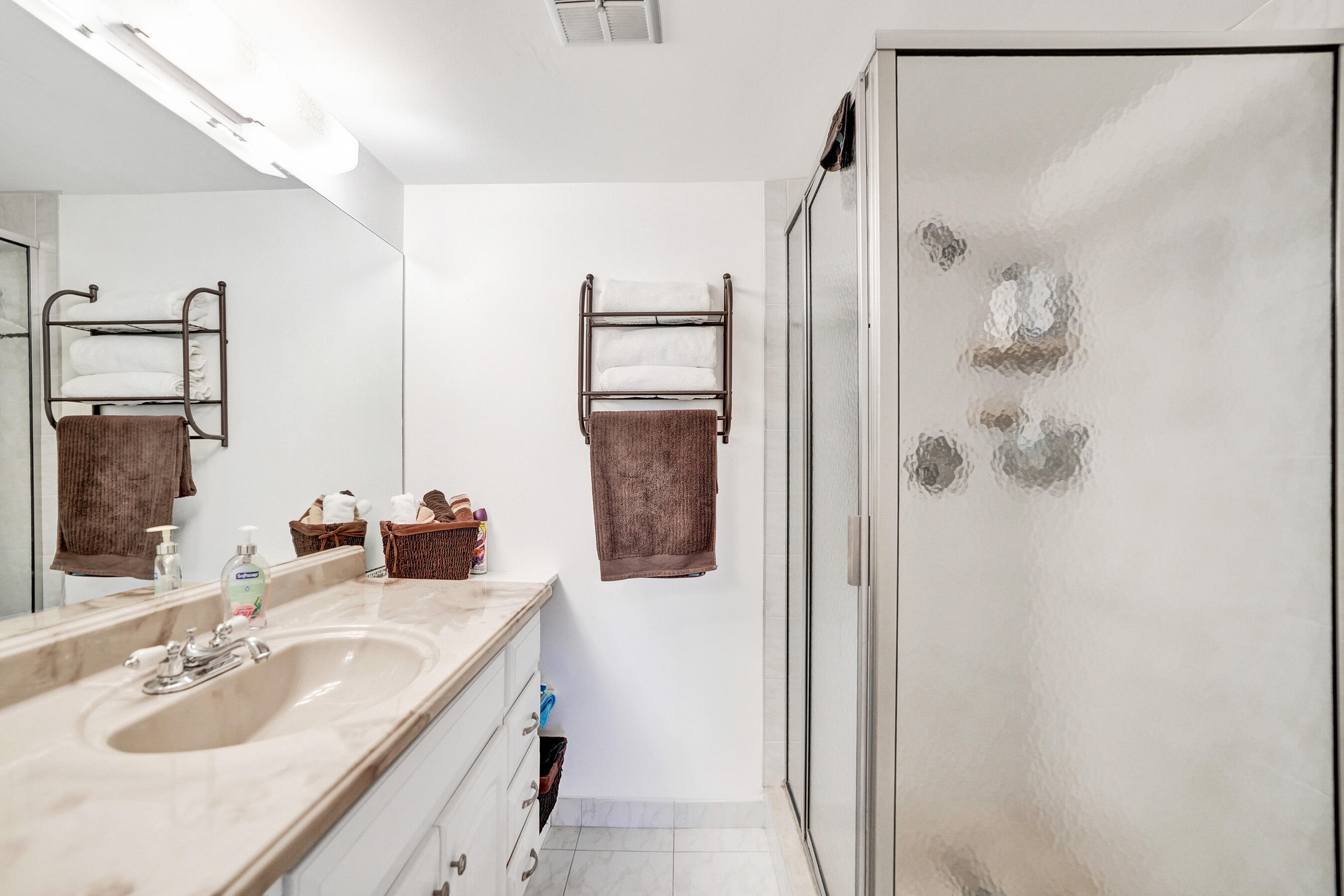 BERMUDA CLUB FIVE CONDO - Residential