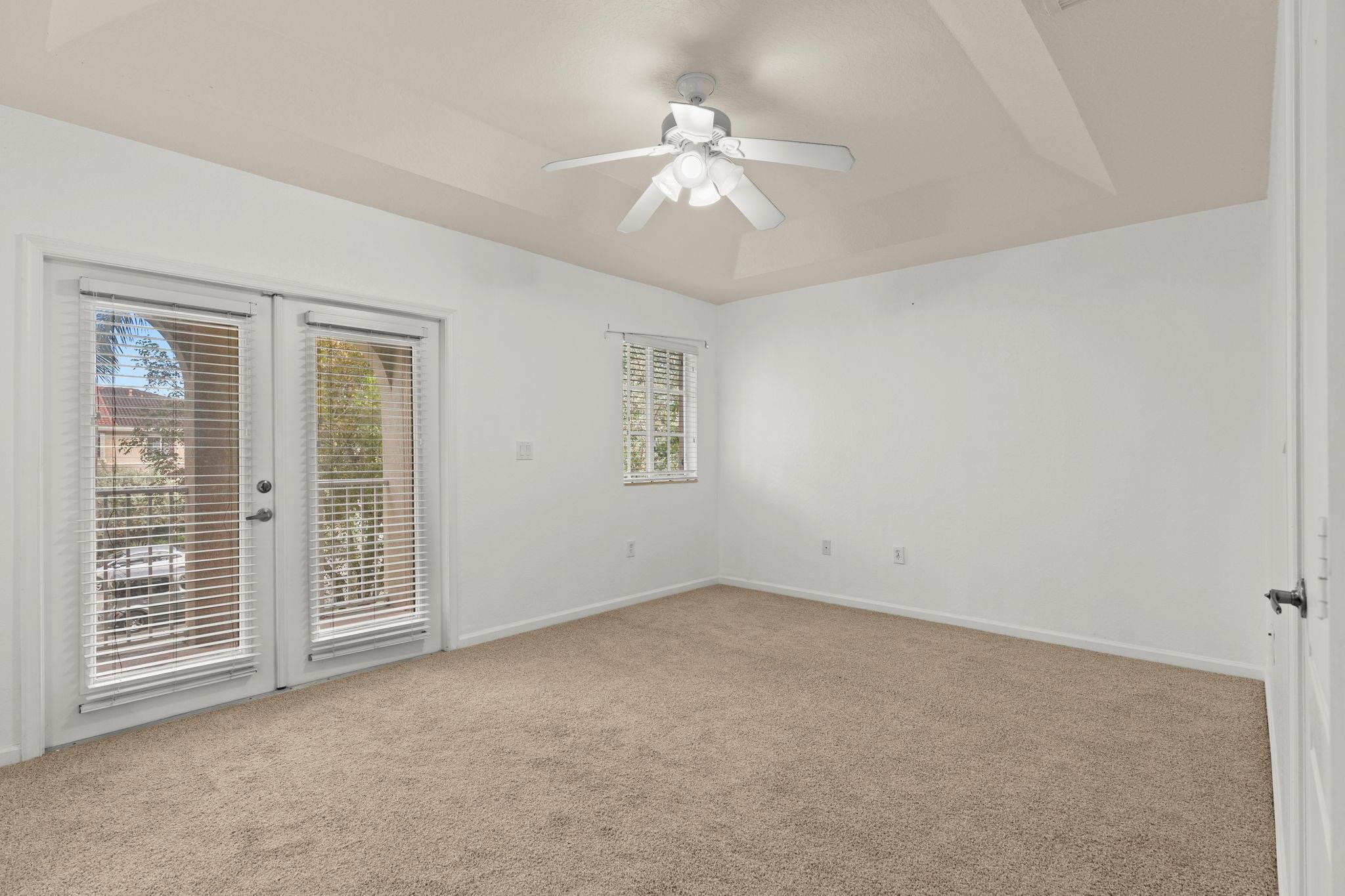 MANDARIN LAKES - Residential