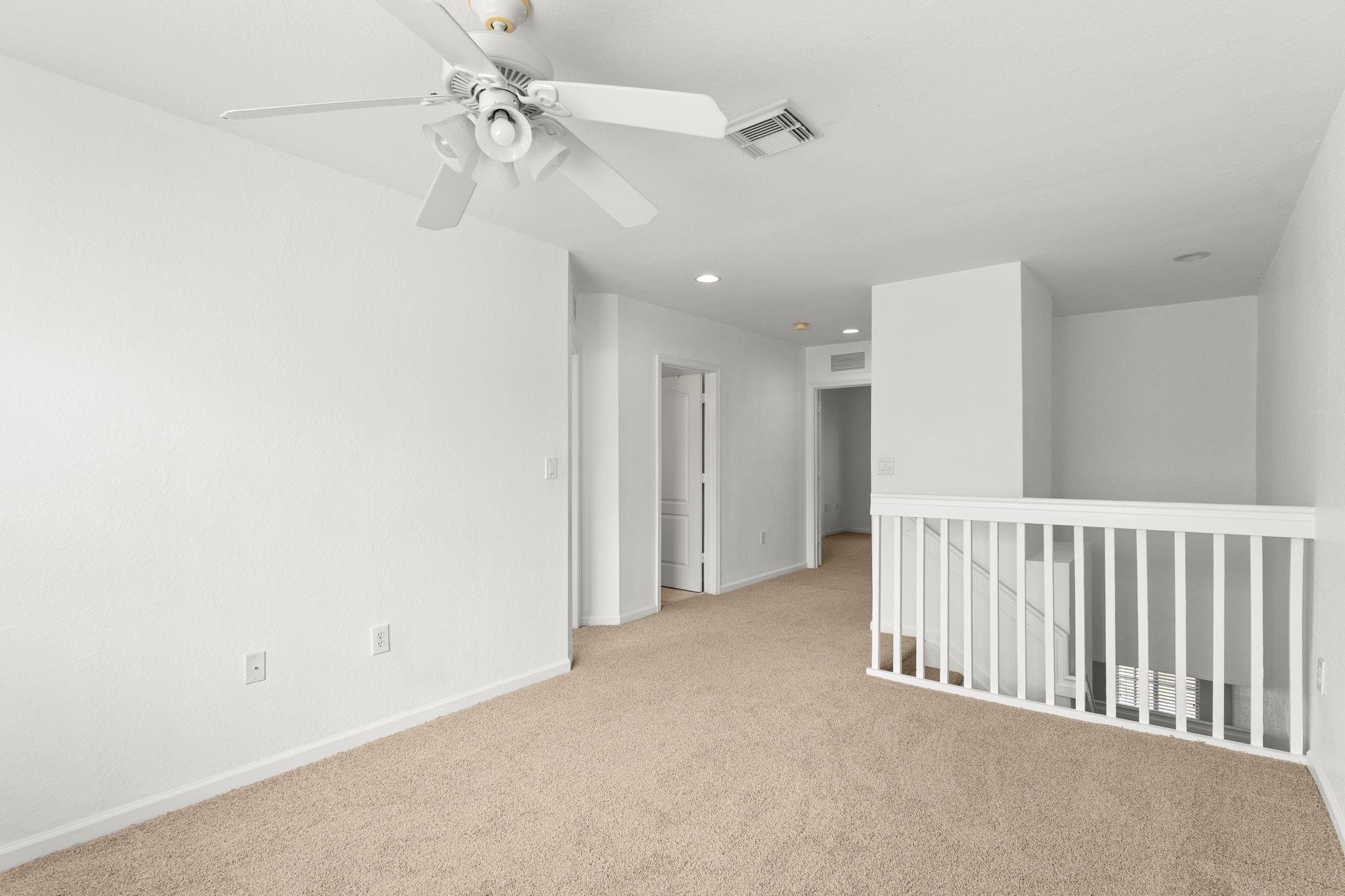 MANDARIN LAKES - Residential