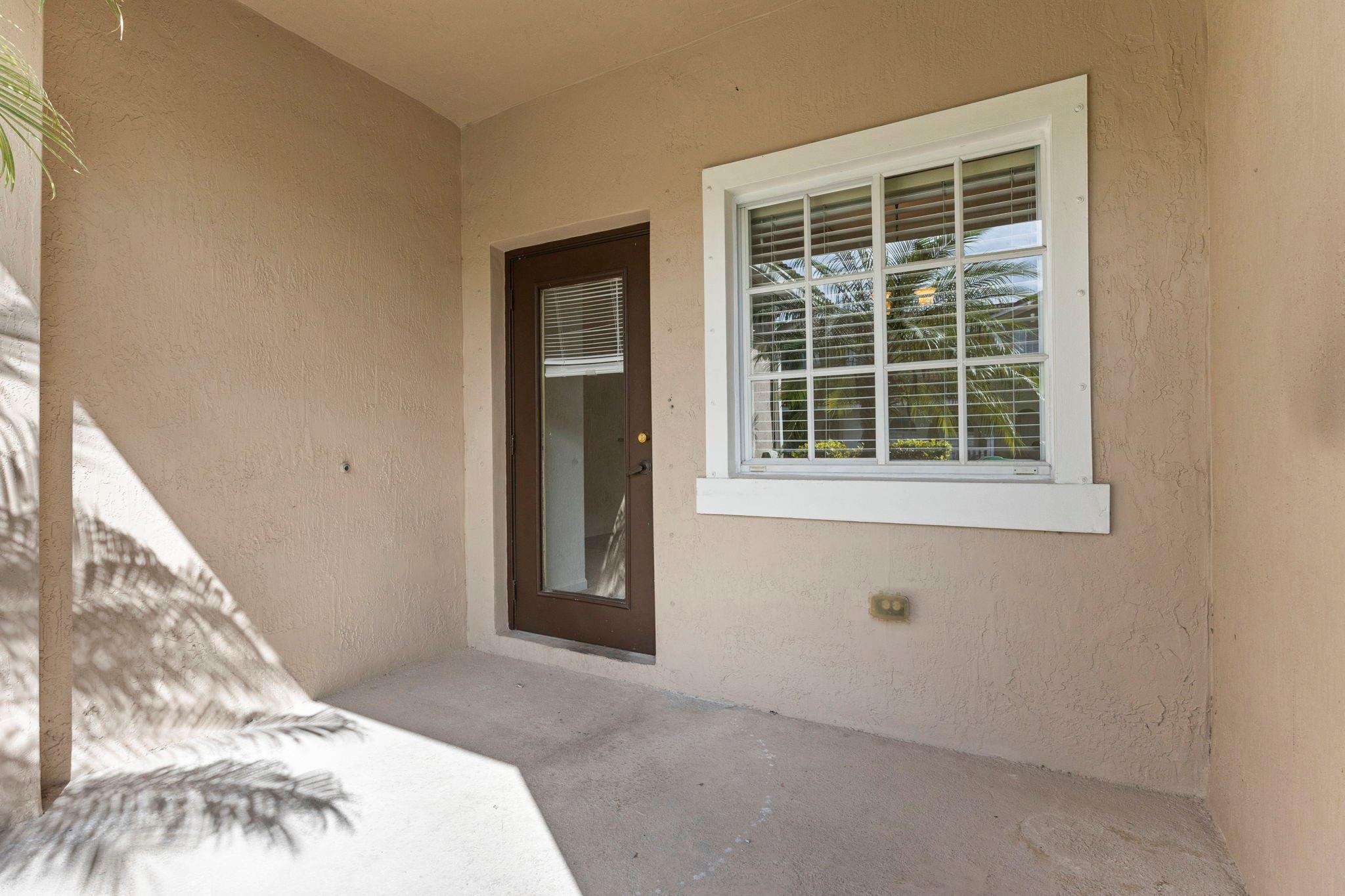 MANDARIN LAKES - Residential