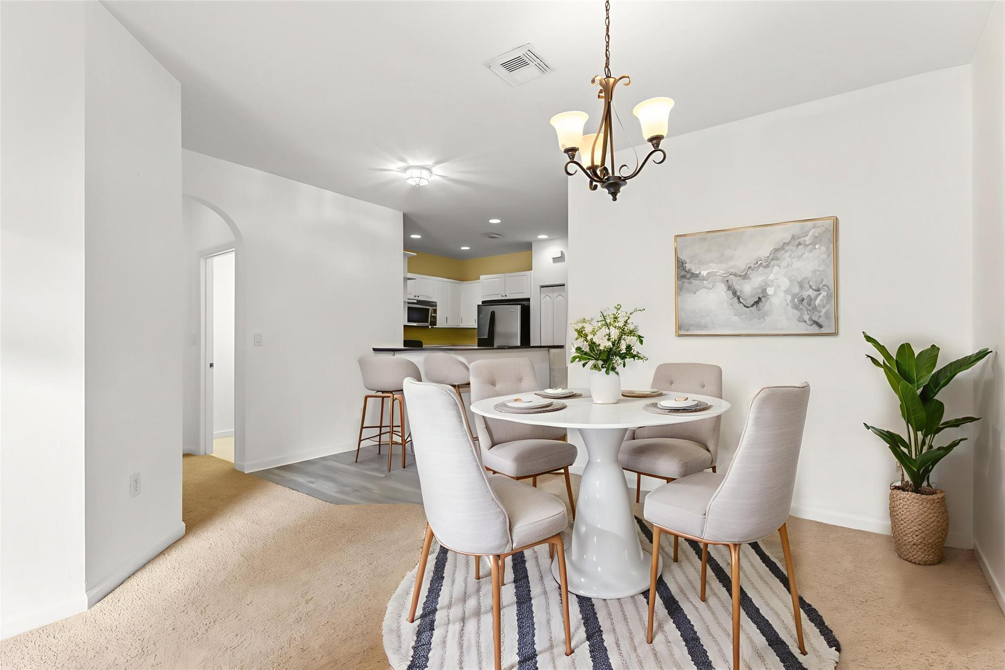 MANDARIN LAKES - Residential