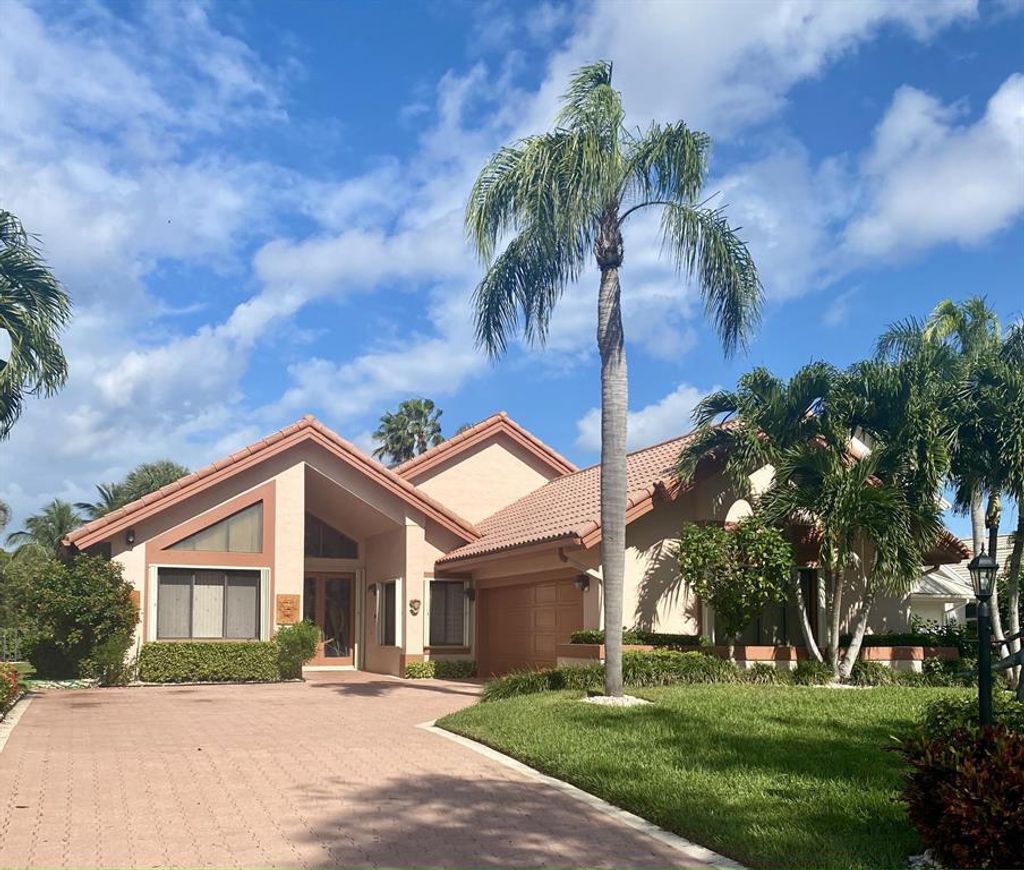 Photo of 13885 Rivoli Drive, Palm Beach Gardens, FL 33410 (MLS # R10858418)