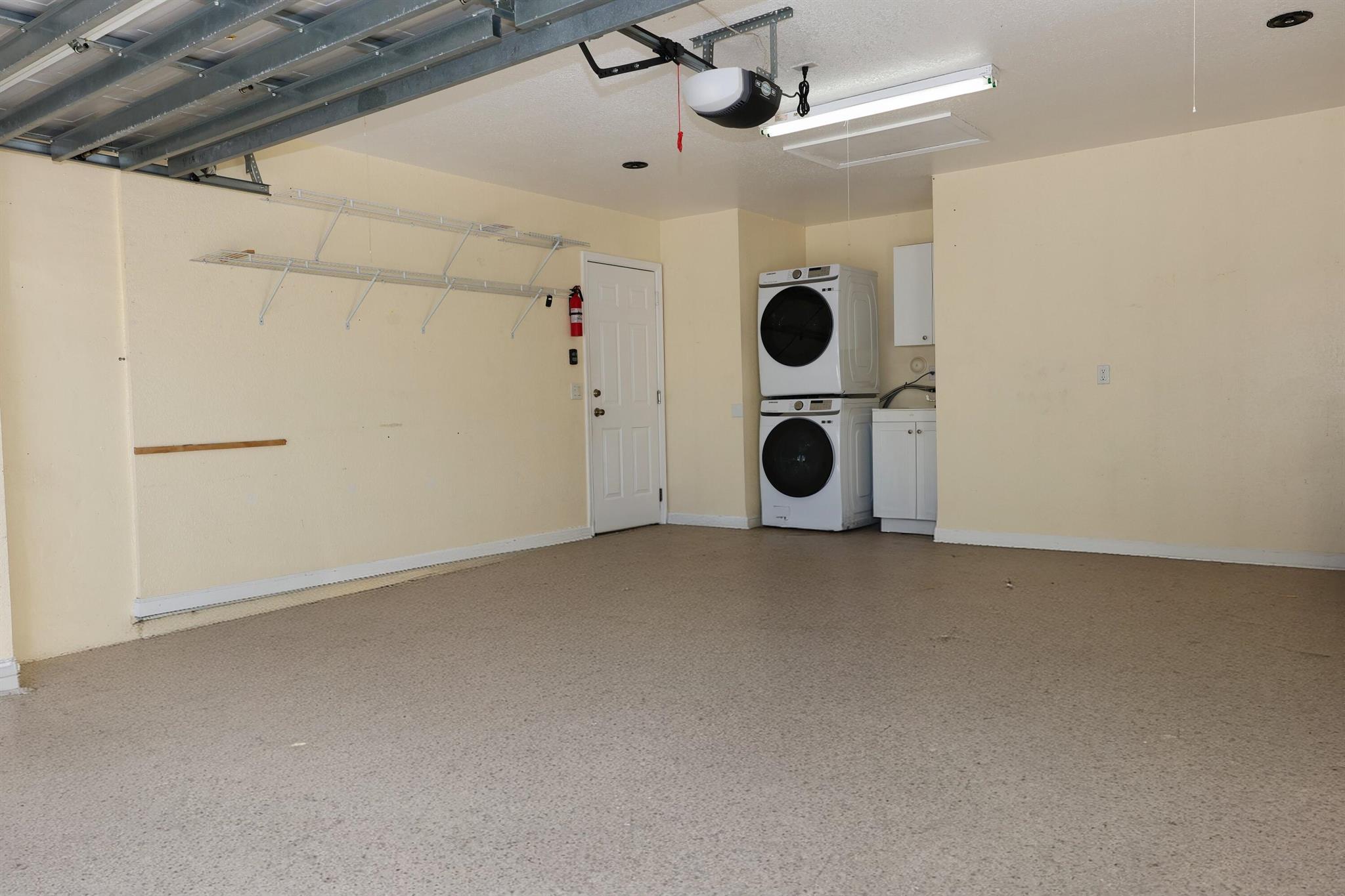 VICTORIA WOODS - Residential