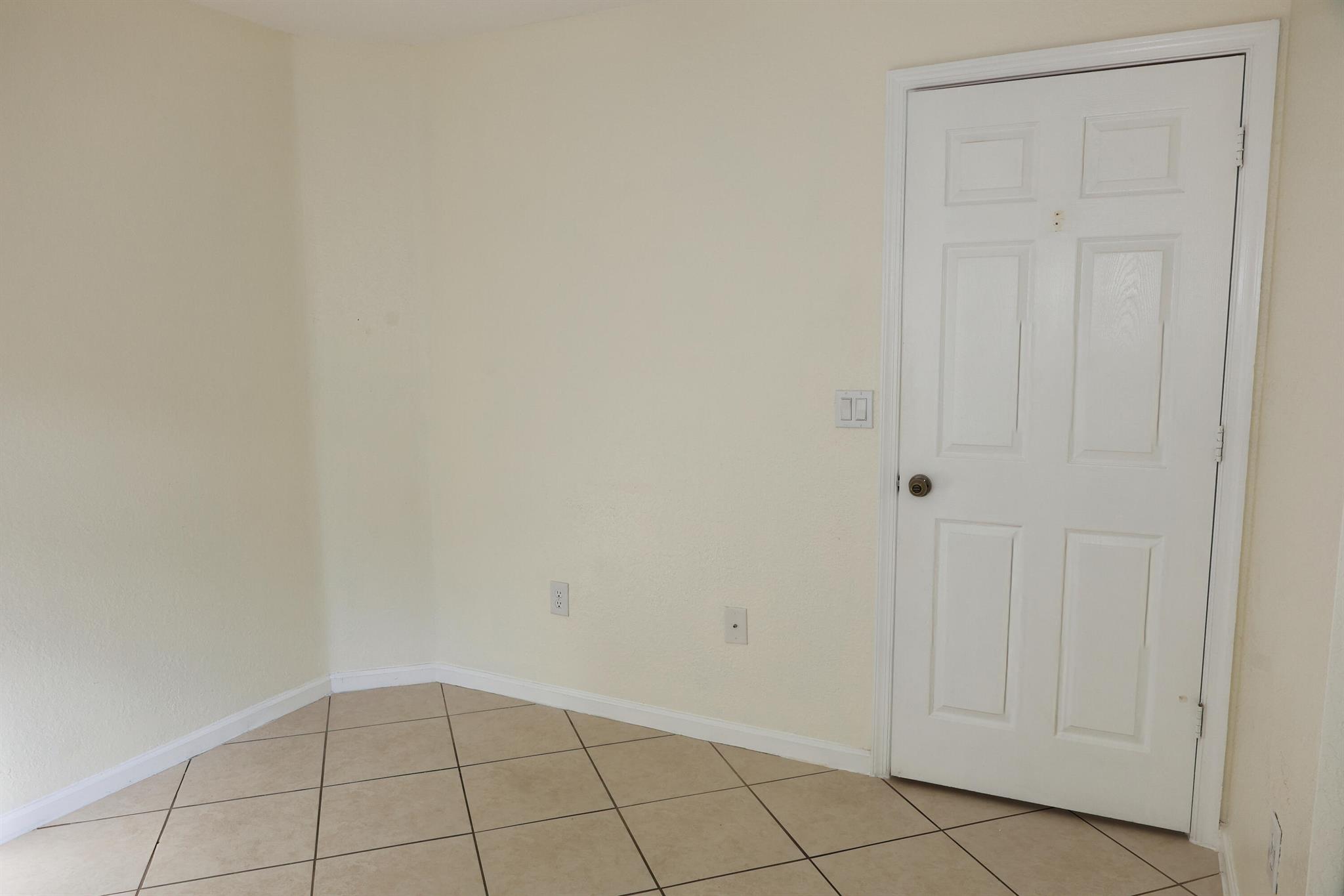 VICTORIA WOODS - Residential