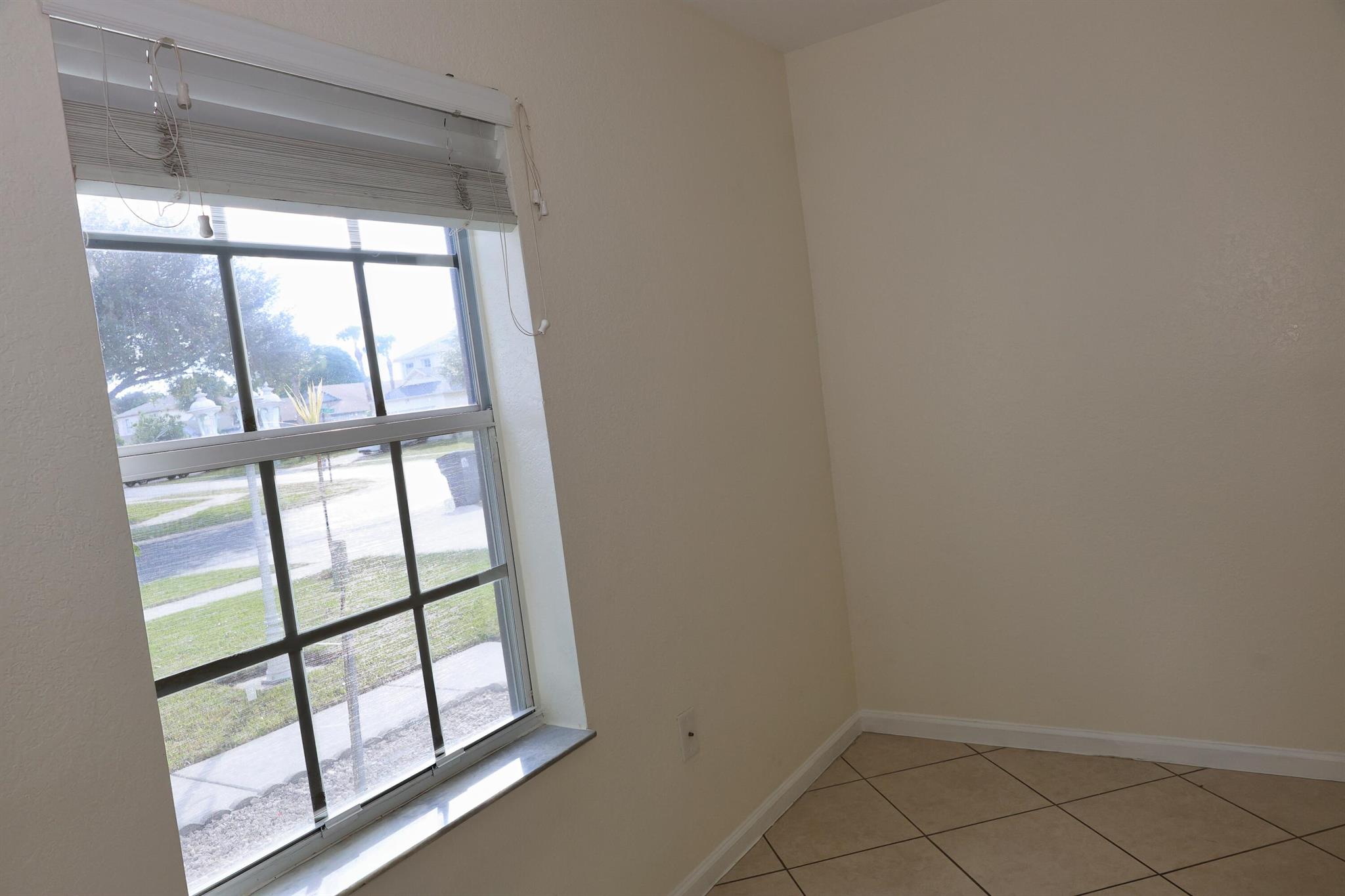 VICTORIA WOODS - Residential