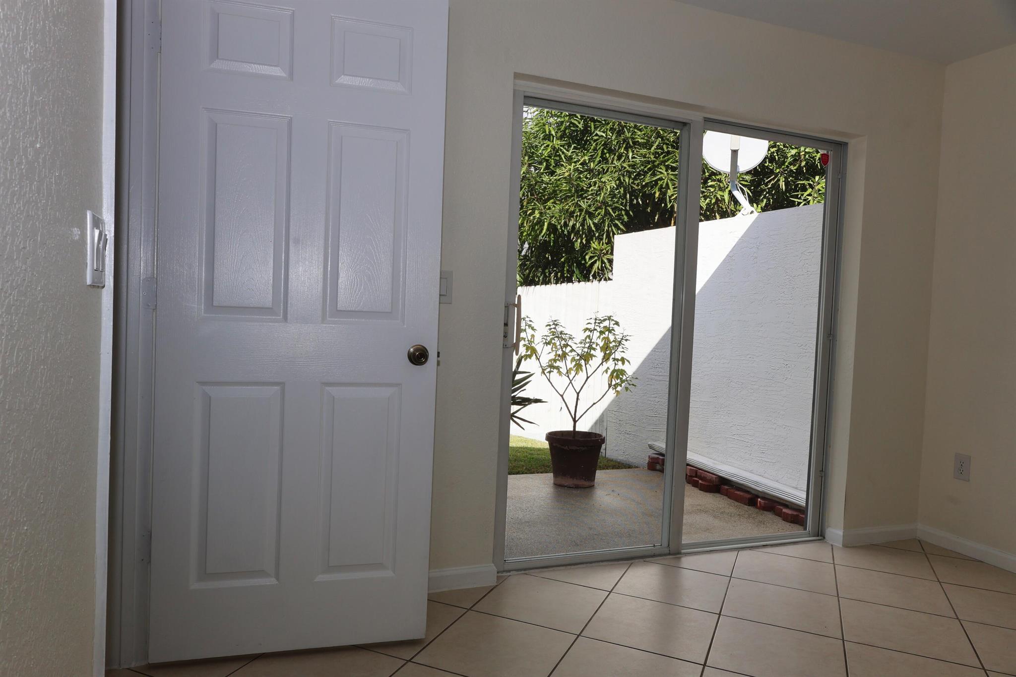 VICTORIA WOODS - Residential