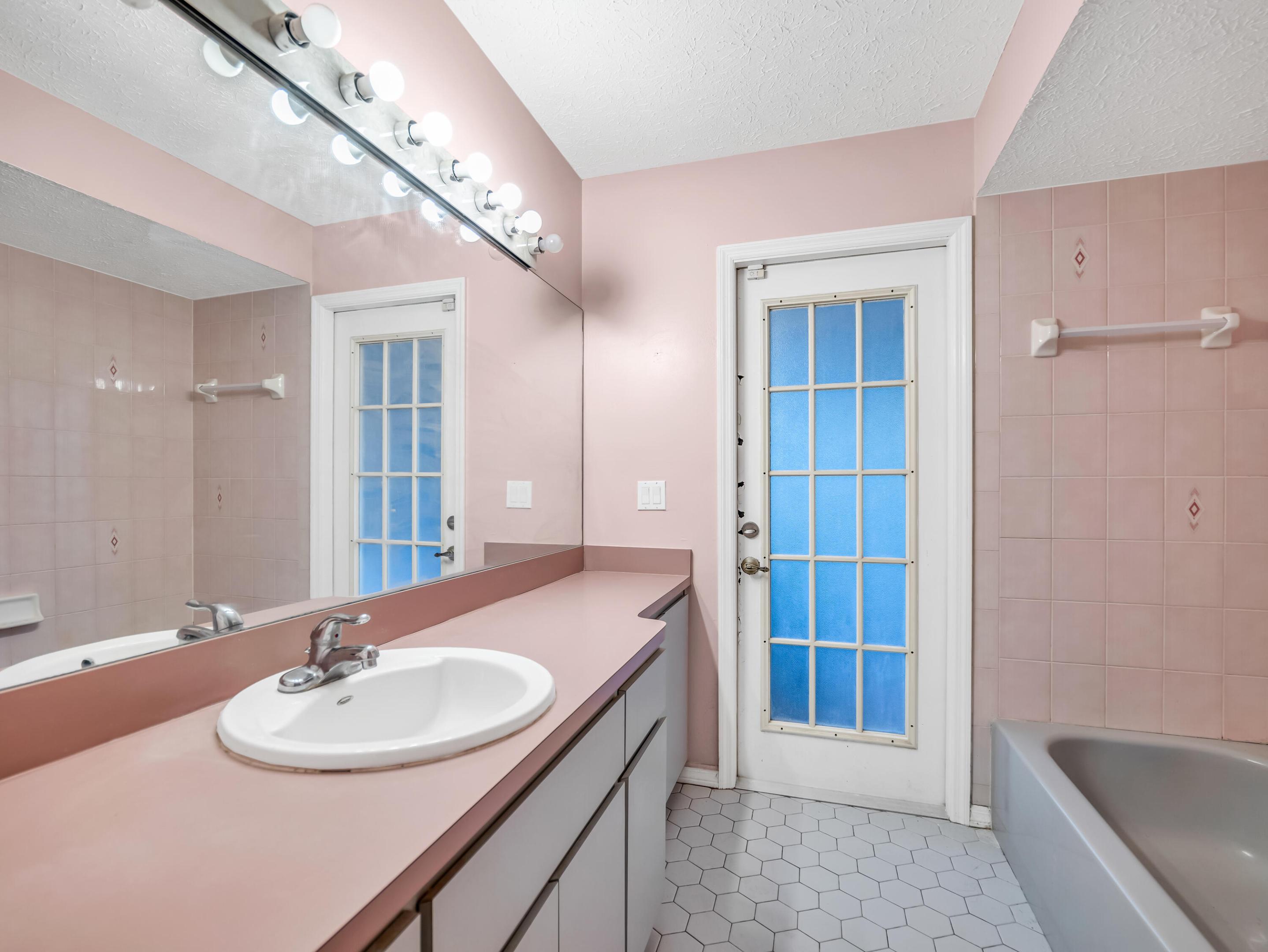 WESLEY CHAPEL - Residential