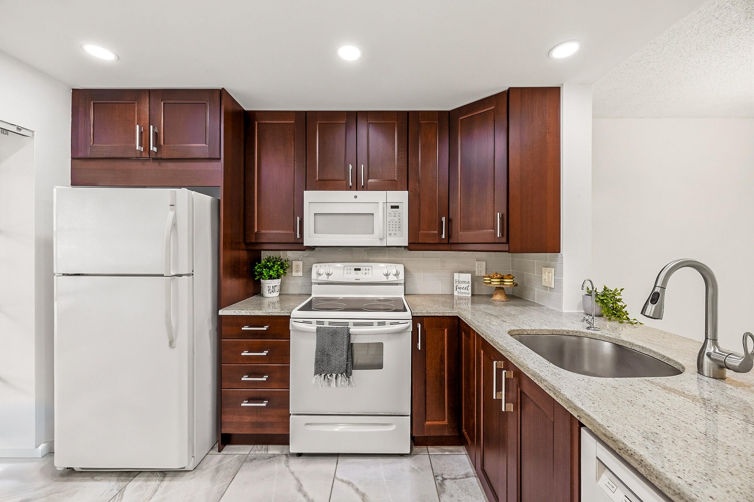 2225 SW 15TH Street 223